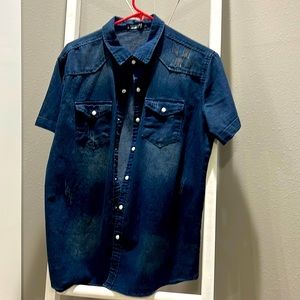 Roiwhq Pearl Snap Denim size Large